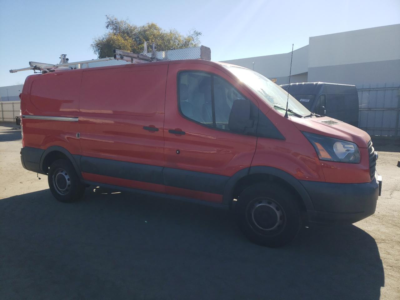 FORD TRANSIT T-250