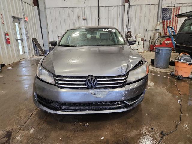 2015 VOLKSWAGEN PASSAT S - 1VWAS7A31FC007513