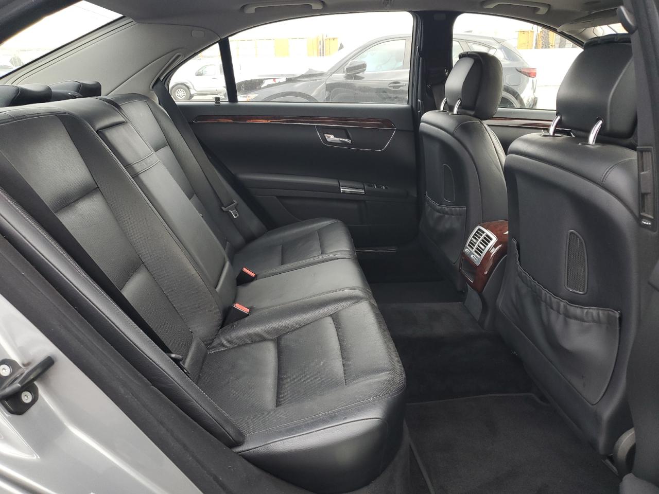 MERCEDES-BENZ S-CLASS 550