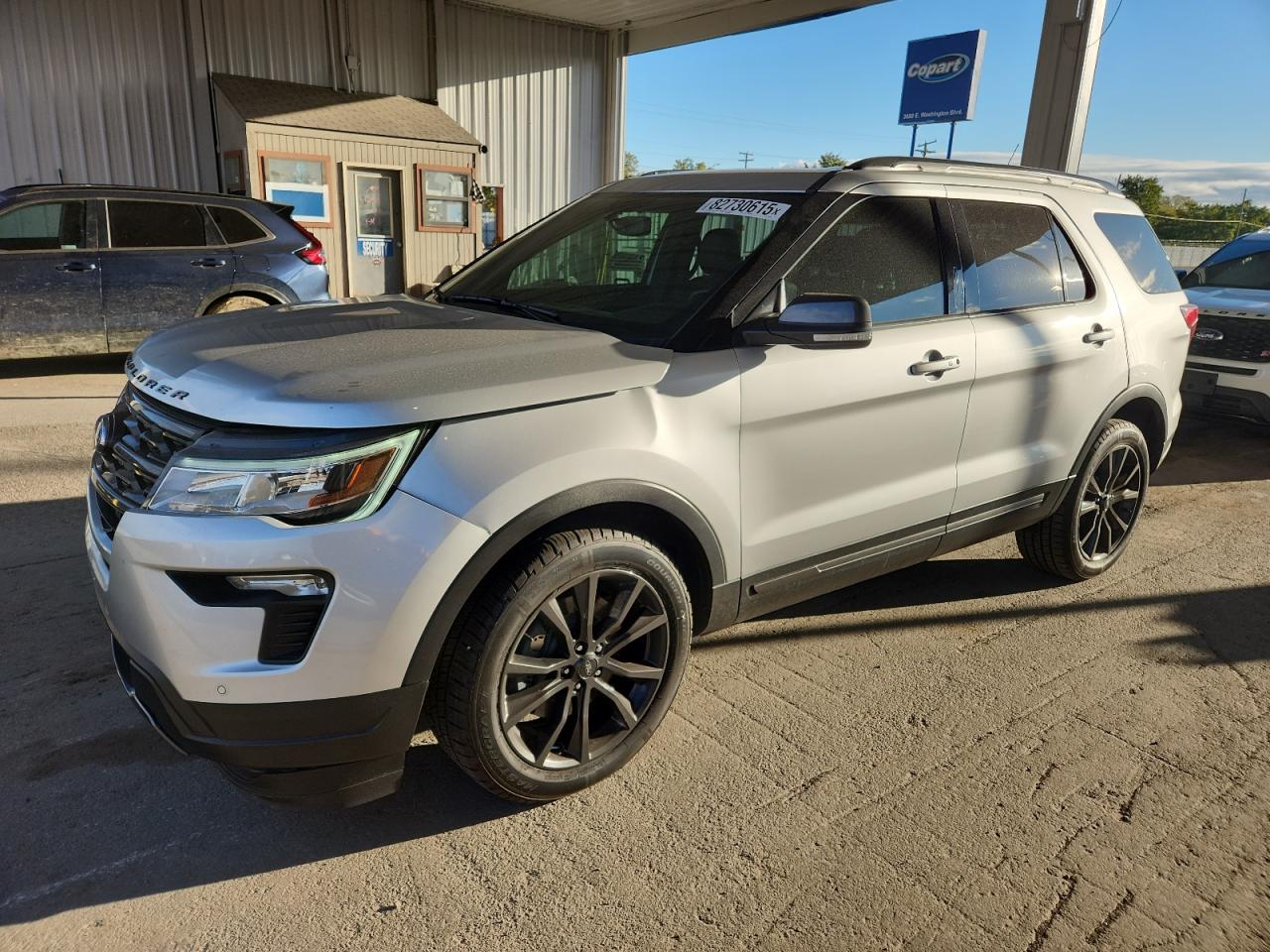 FORD EXPLORER XLT