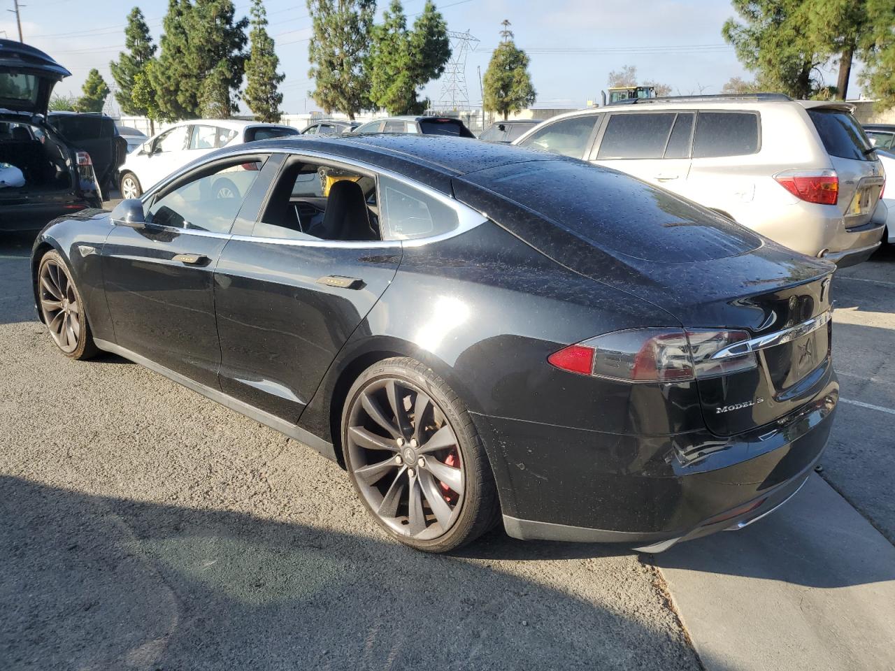 TESLA MODEL S 85D
