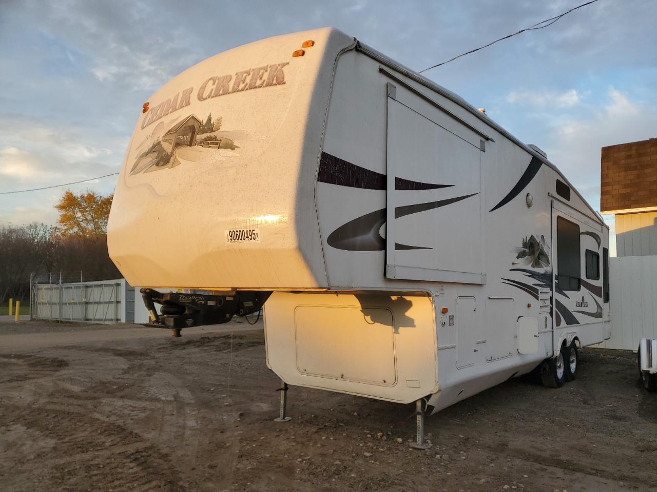 Lot #3287697025 2009 CEDAR CREEK 5TH WHEEL