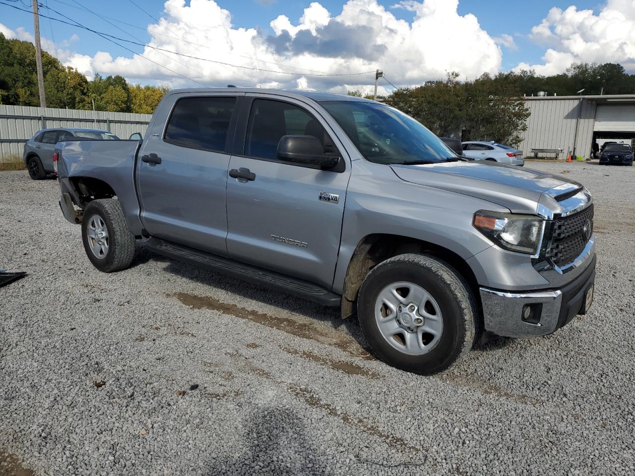 TOYOTA TUNDRA CREWMAX SR5