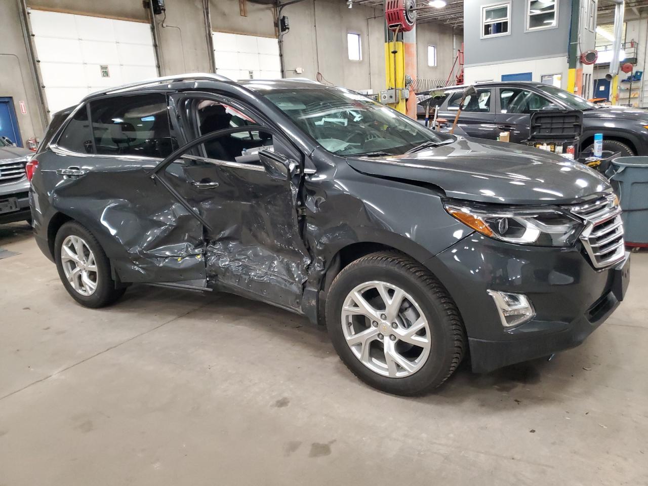 CHEVROLET EQUINOX PREMIER