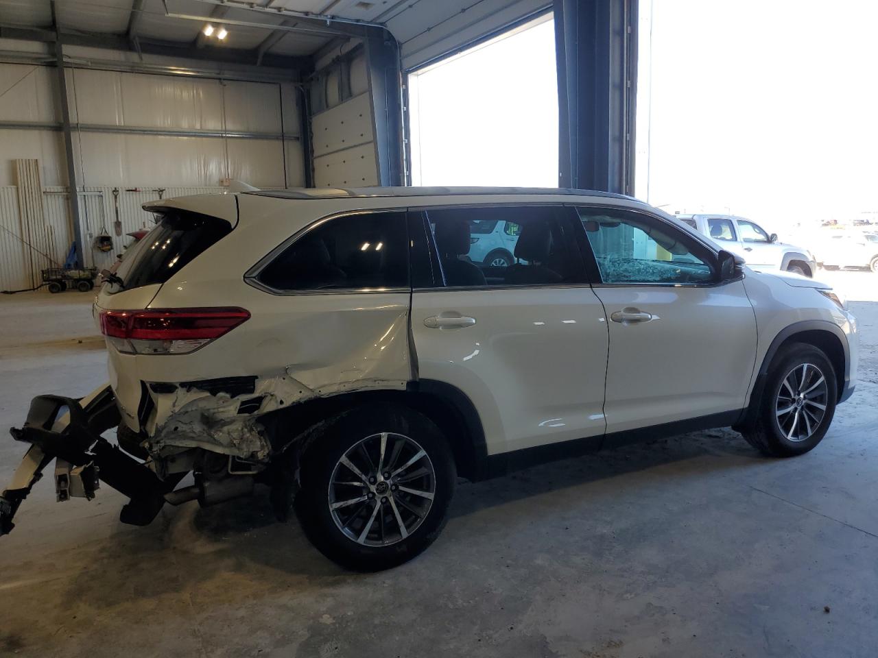 TOYOTA HIGHLANDER SE