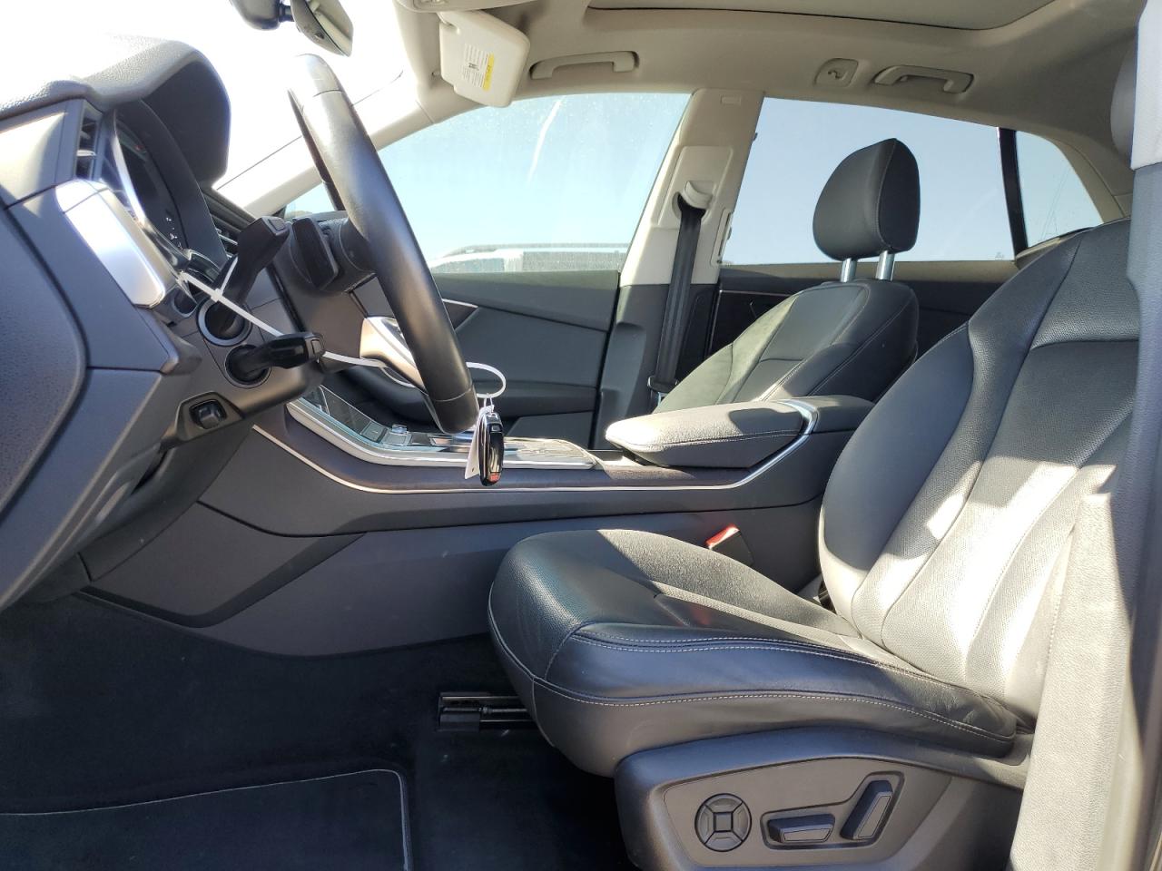 AUDI Q8 PREMIUM PLUS S-LINE