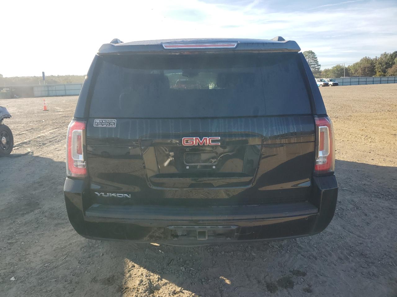 GMC YUKON SLE