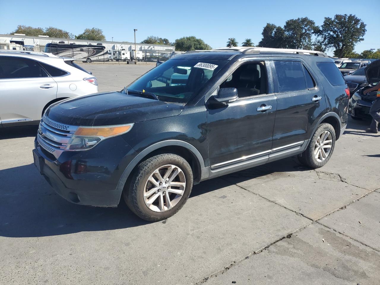 FORD EXPLORER XLT