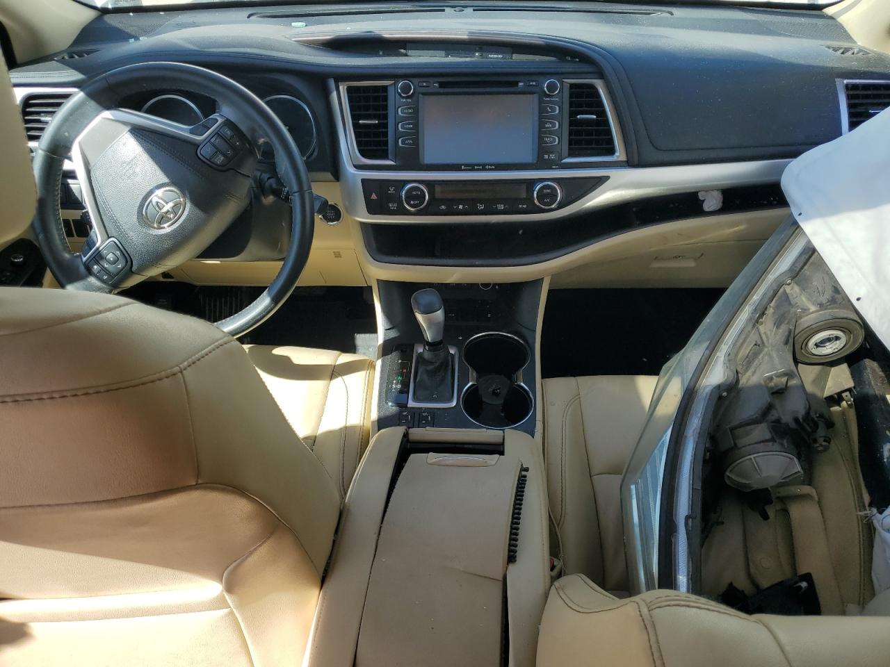 TOYOTA HIGHLANDER SE