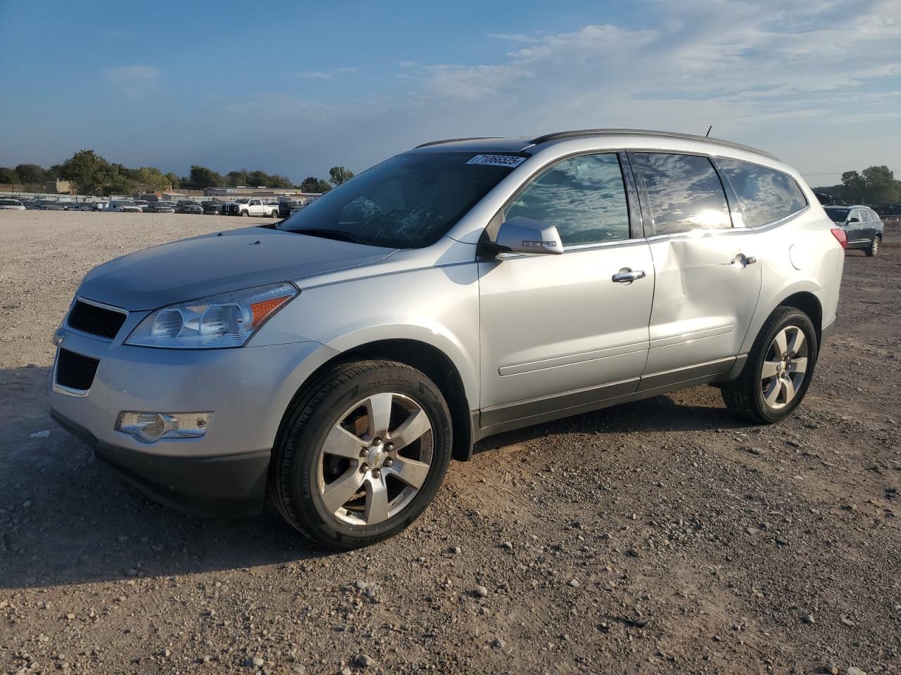 CHEVROLET TRAVERSE LT