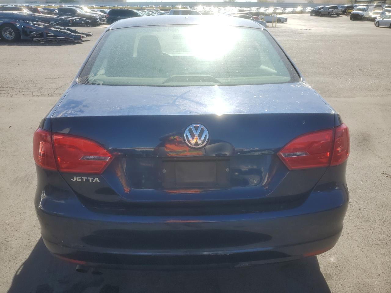 VOLKSWAGEN JETTA BASE