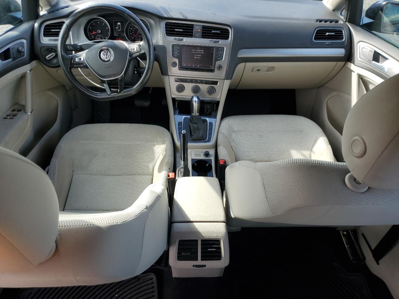 VOLKSWAGEN GOLF S/SE