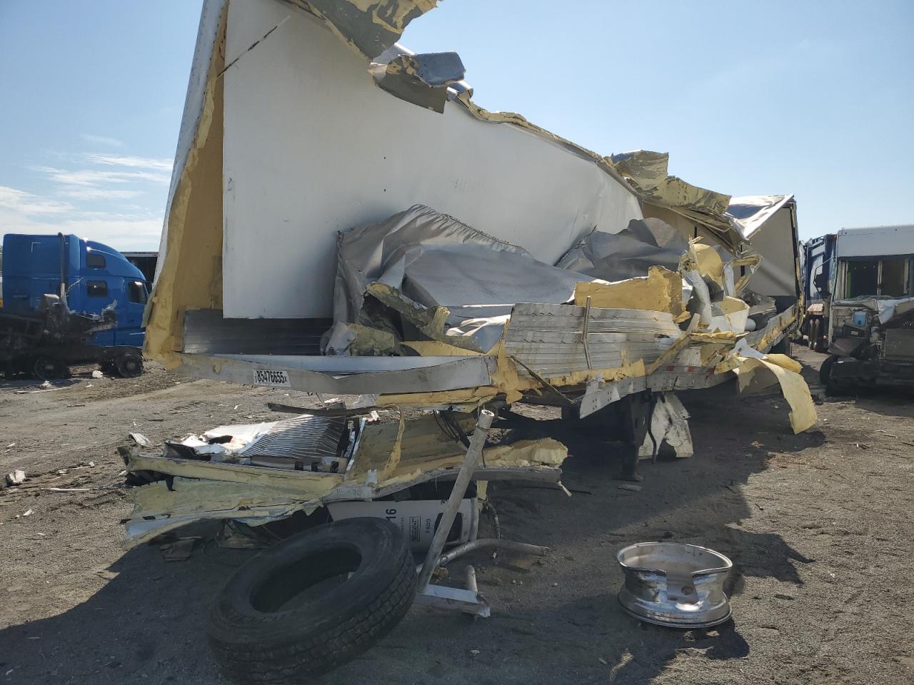 Lot #3297320400 2023 UTILITY V2SRA