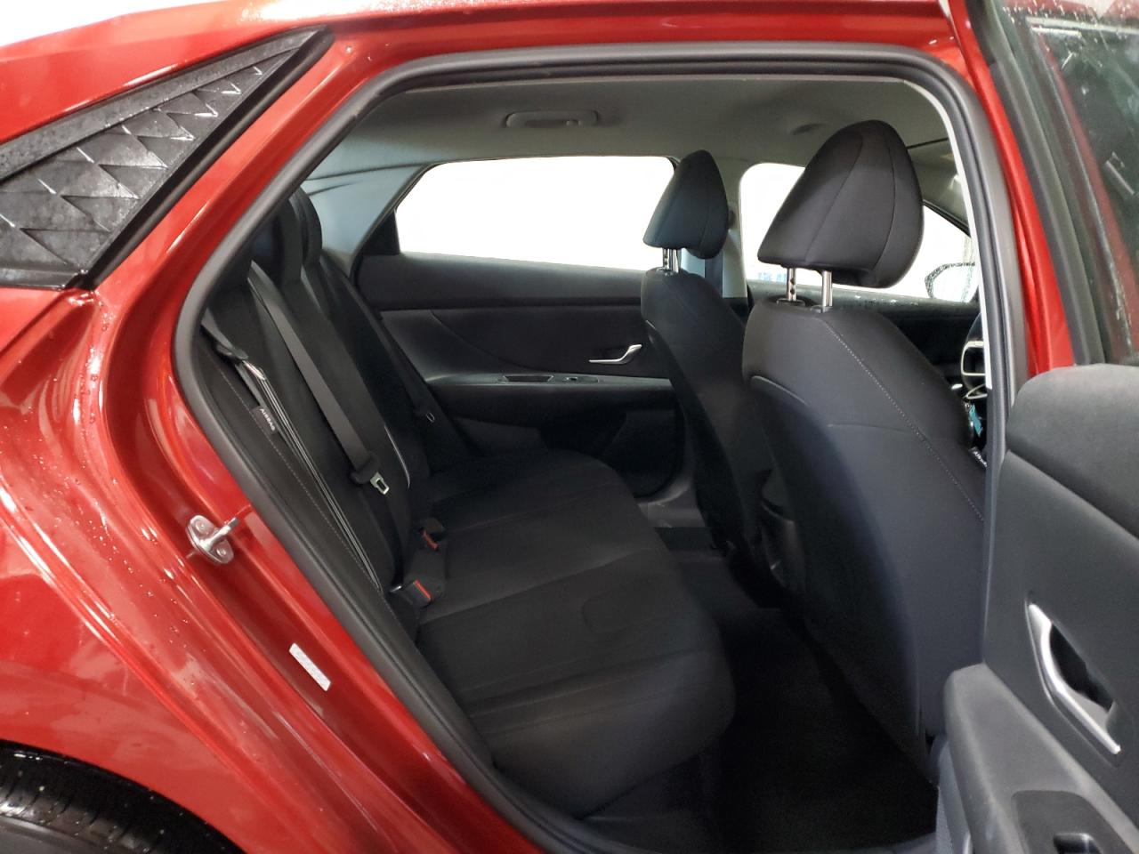 HYUNDAI ELANTRA BLUE