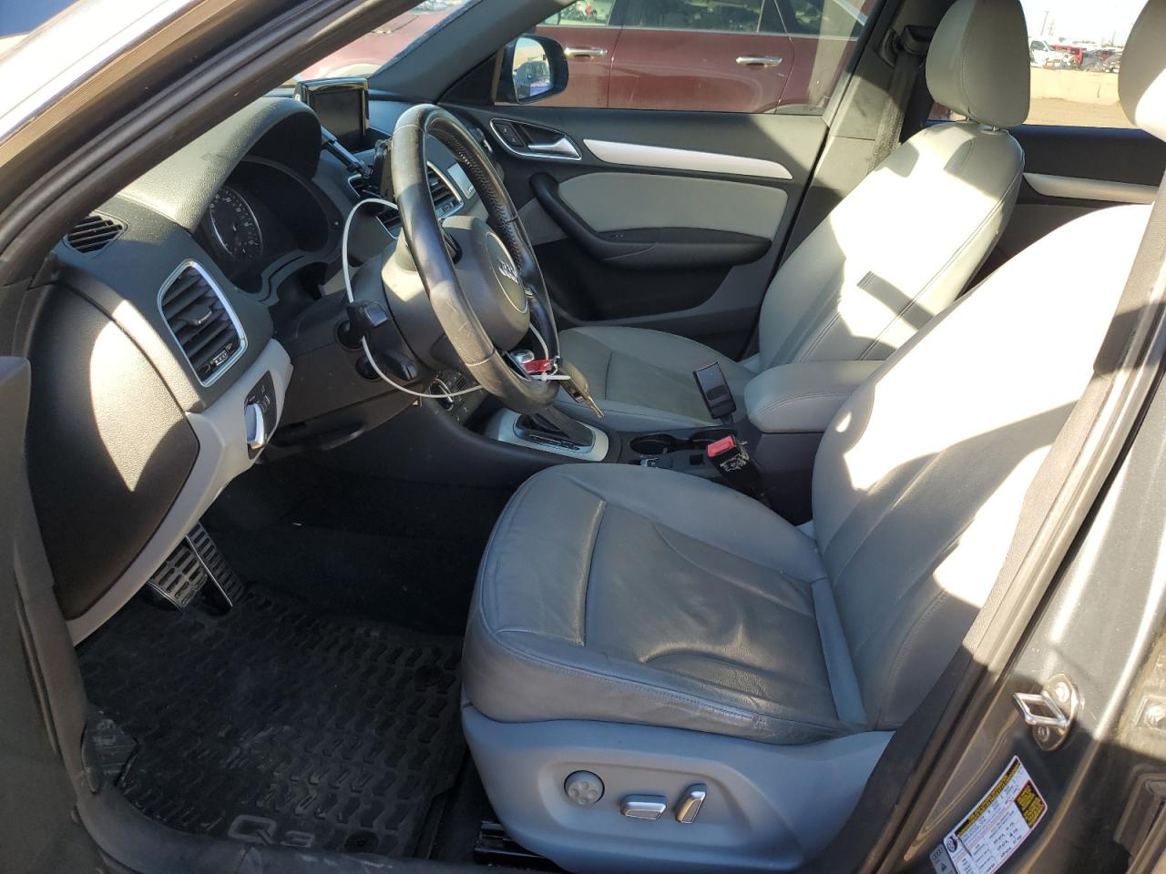 AUDI Q3 PREMIUM PLUS