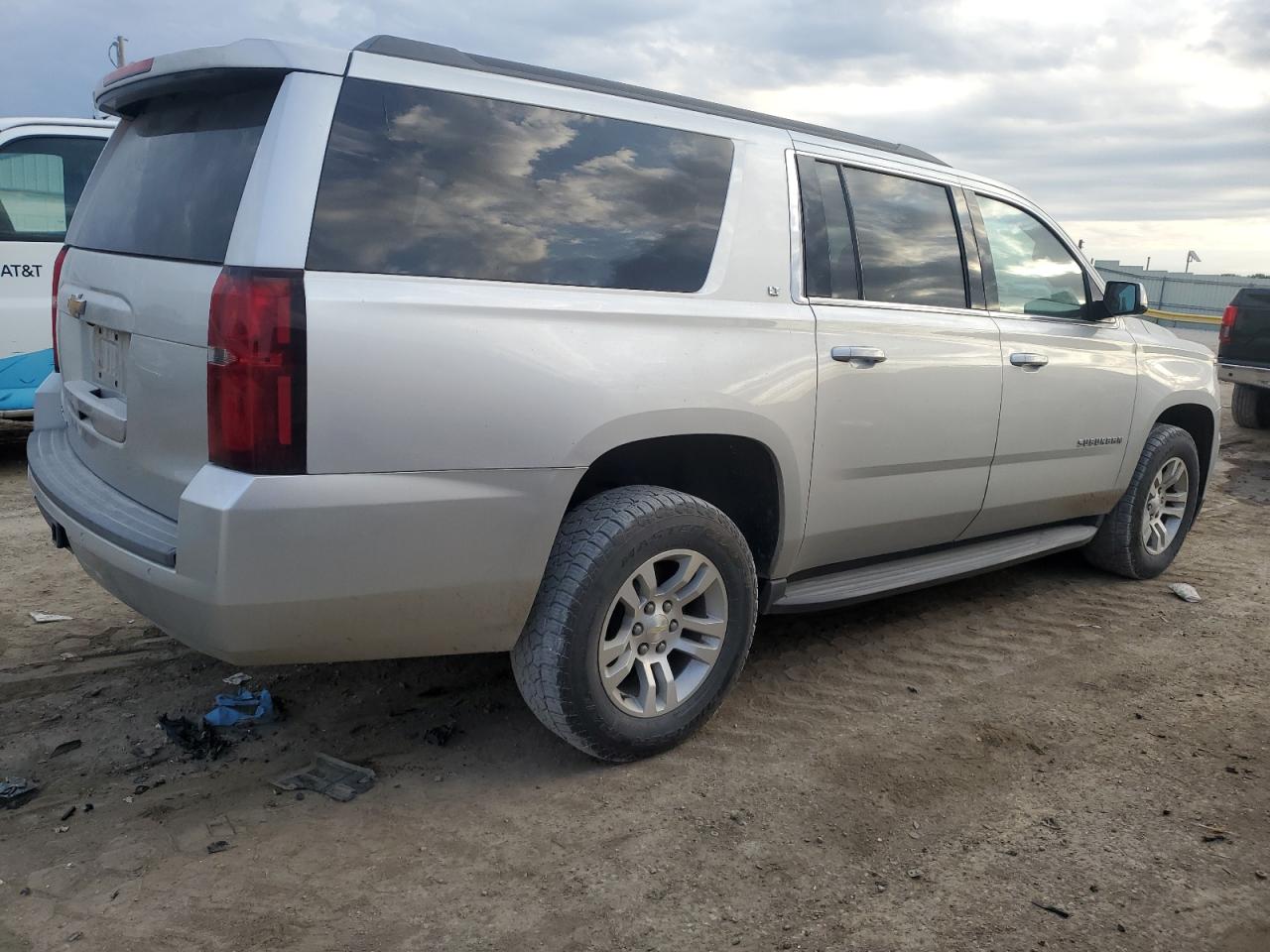 CHEVROLET SUBURBAN K1500 LT