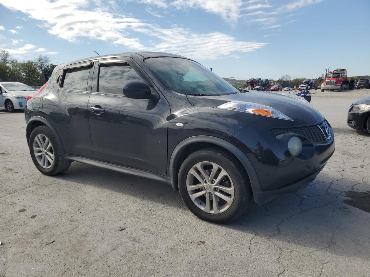 NISSAN JUKE S