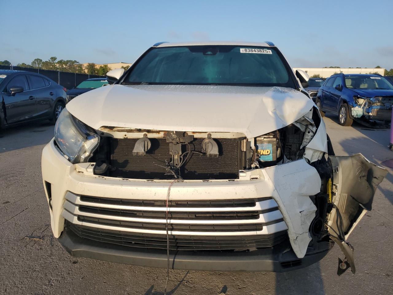 TOYOTA HIGHLANDER SE