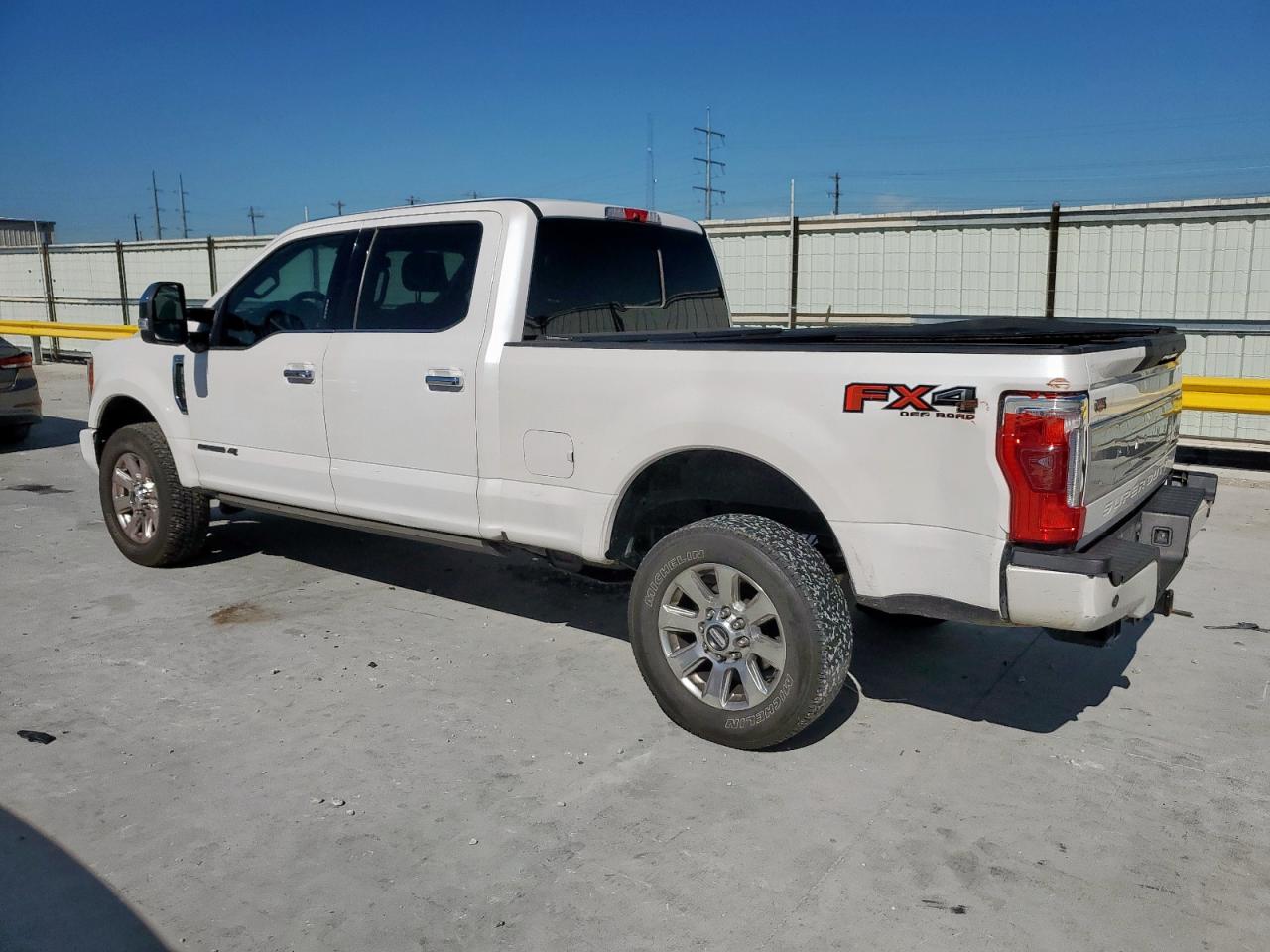 FORD F-250 SUPER DUTY