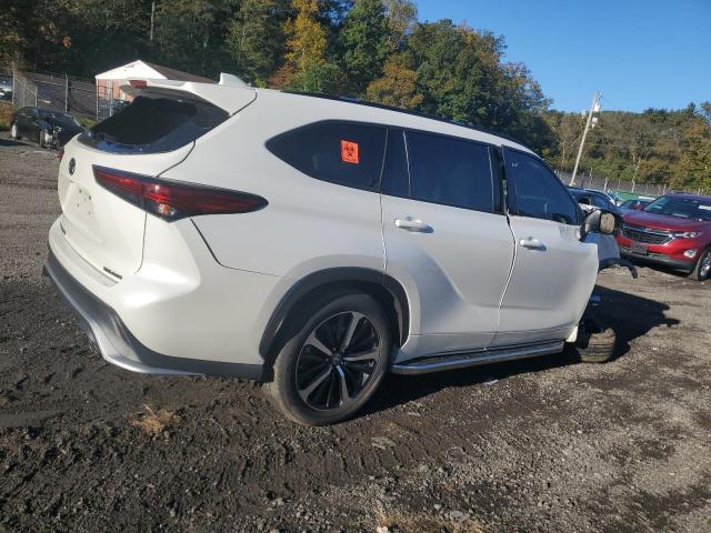 2021 TOYOTA HIGHLANDER - 5TDLZRBH3MS096915