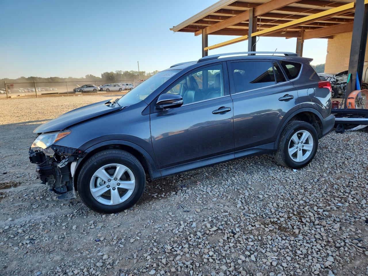 TOYOTA RAV4 XLE