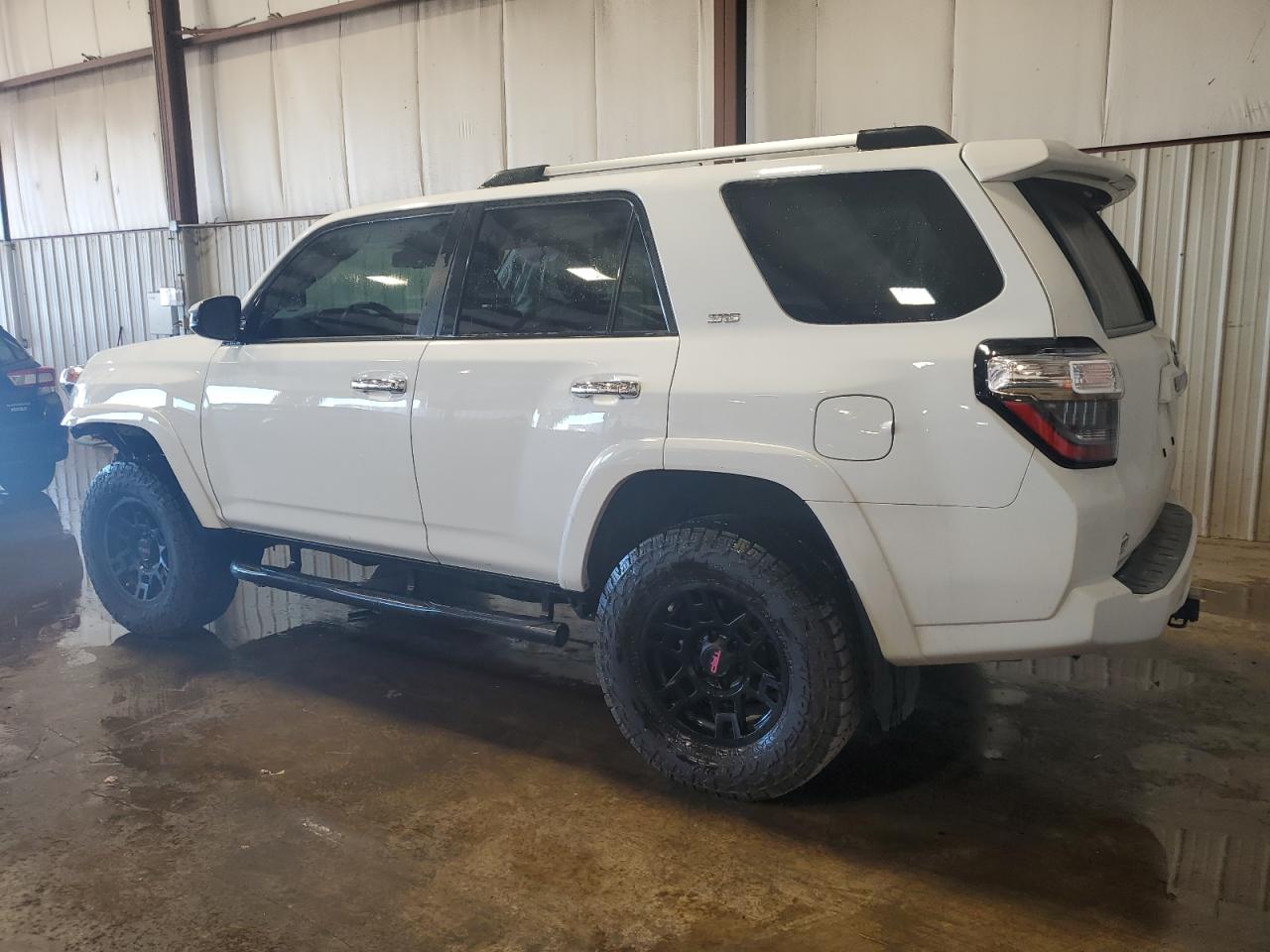 TOYOTA 4RUNNER SR5/SR5 PREMIUM