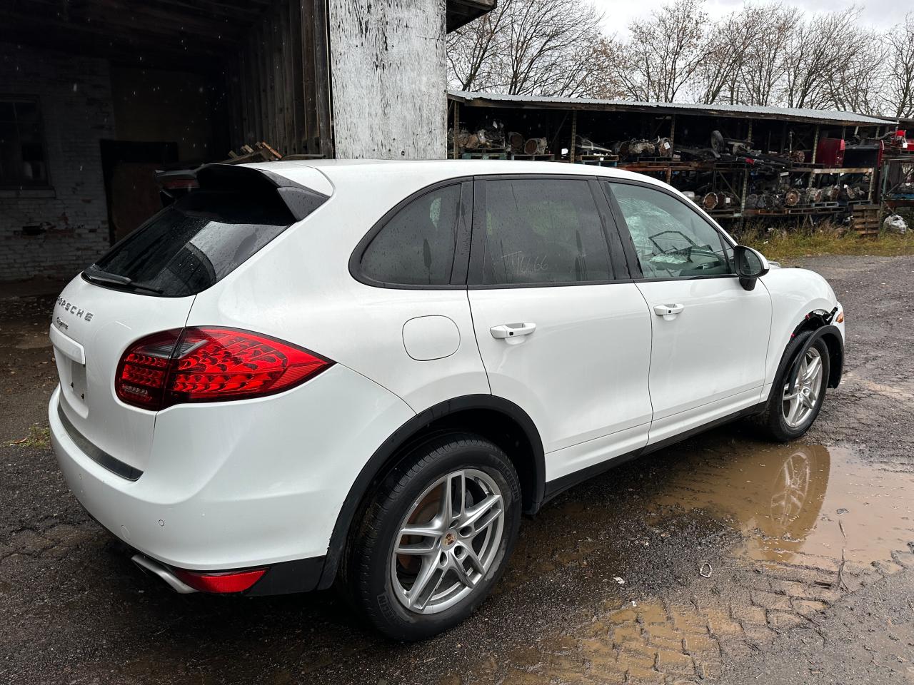 PORSCHE CAYENNE