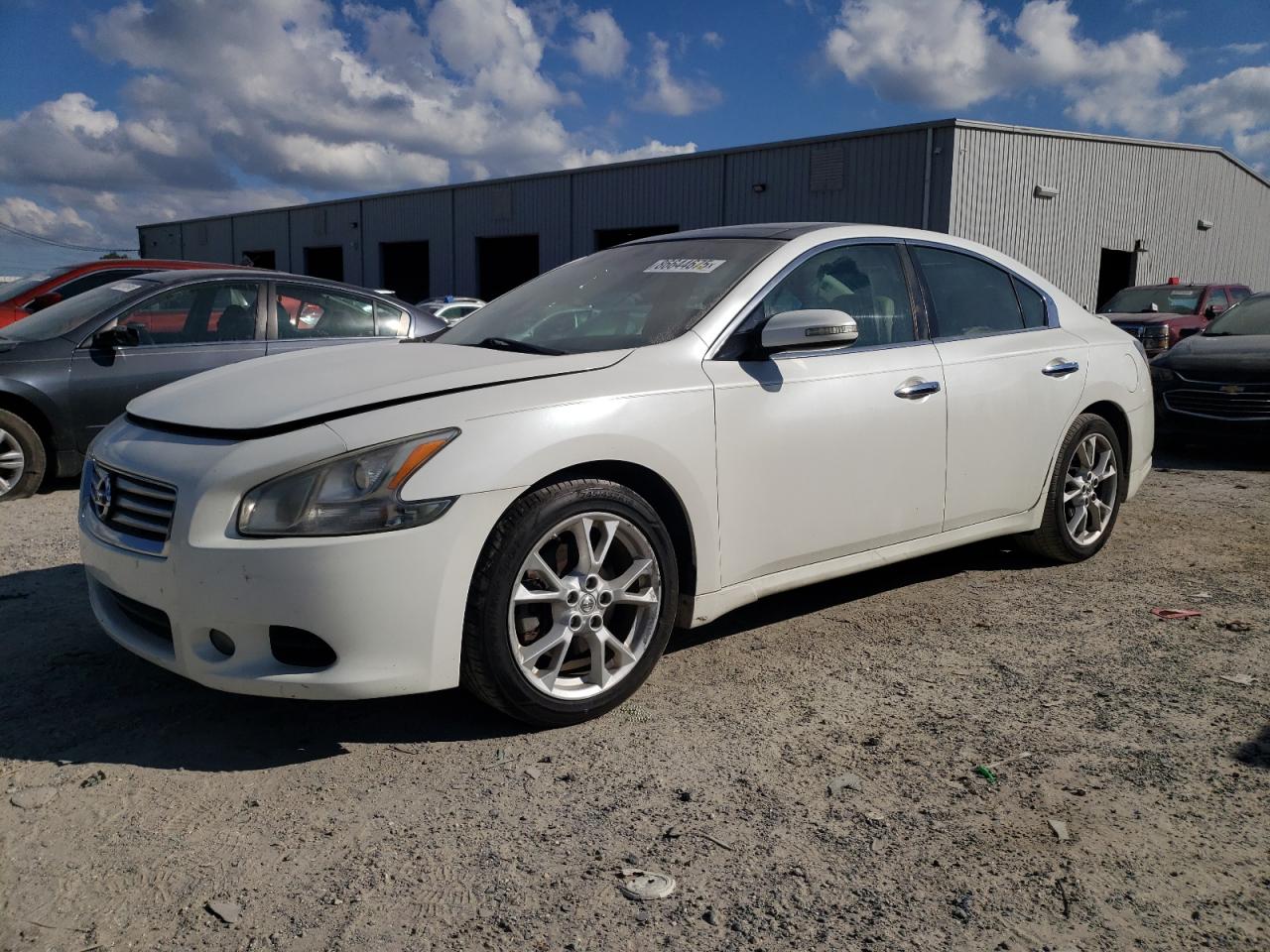 NISSAN MAXIMA S