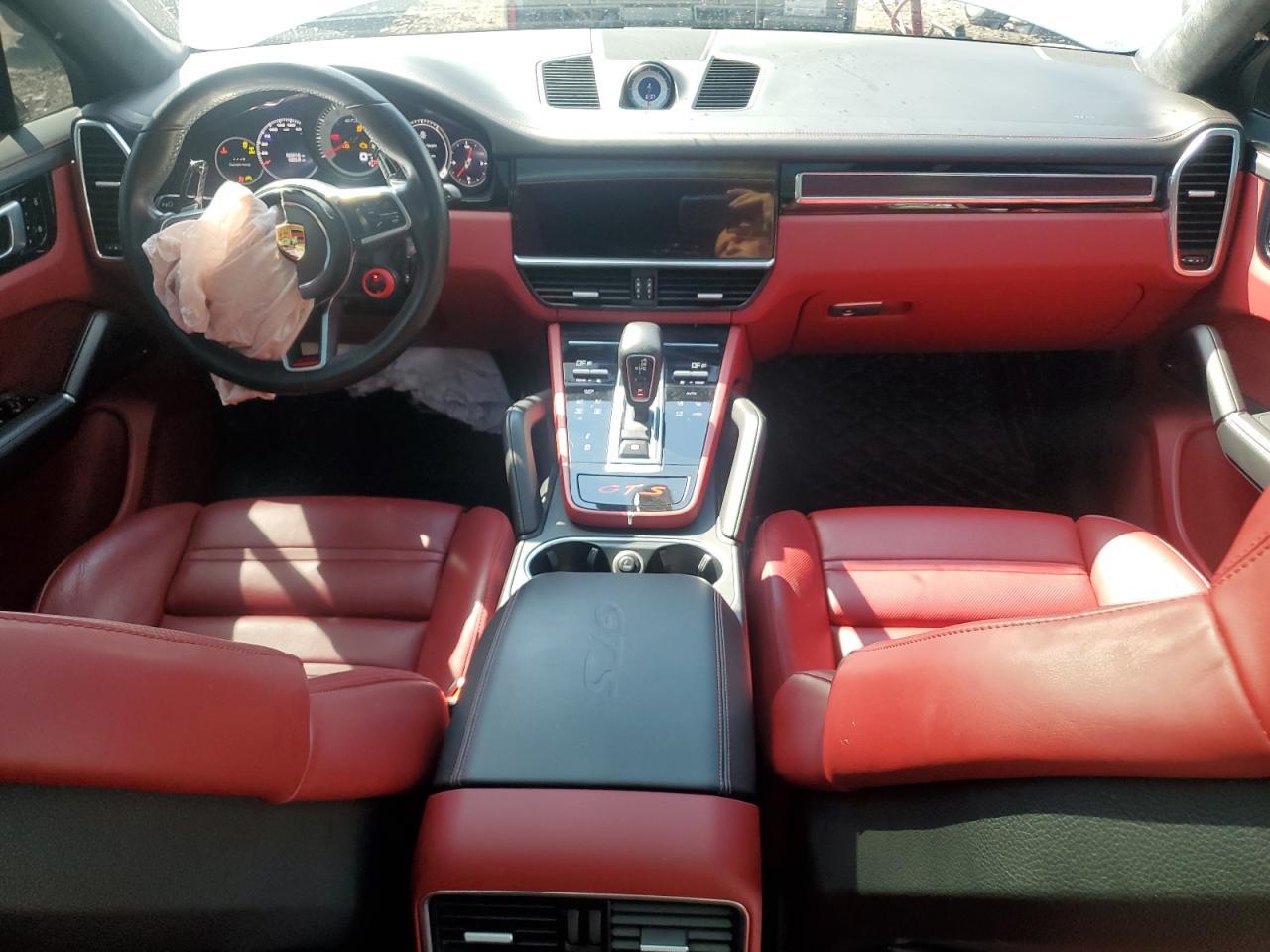 PORSCHE CAYENNE GTS COUPE