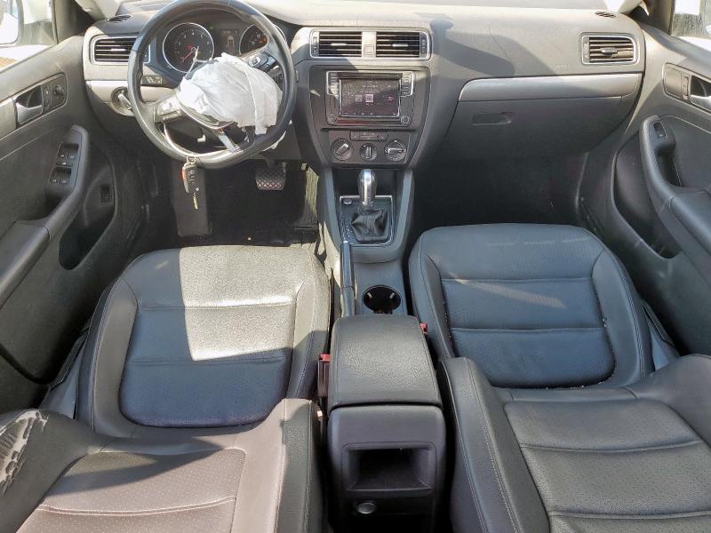 2018 VOLKSWAGEN JETTA SE 3VWDB7AJ4JM260599