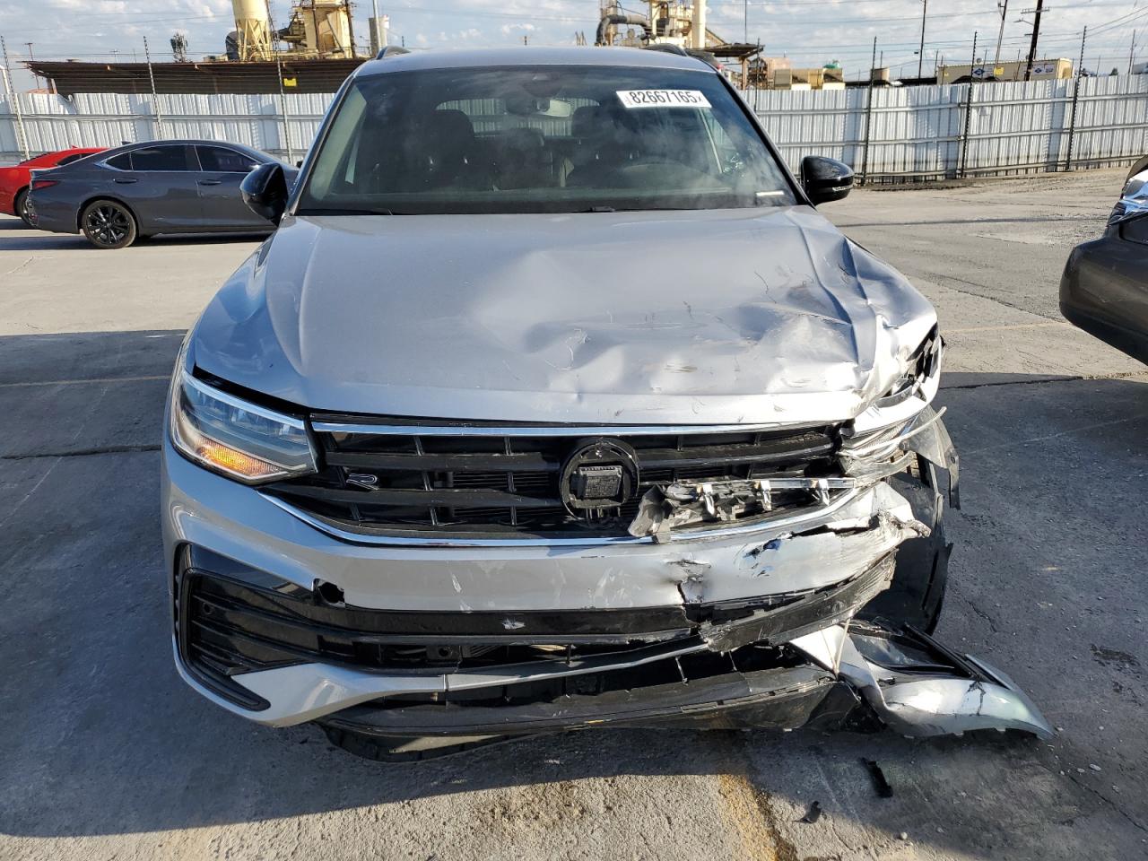 VOLKSWAGEN TIGUAN SE R-LINE BLACK