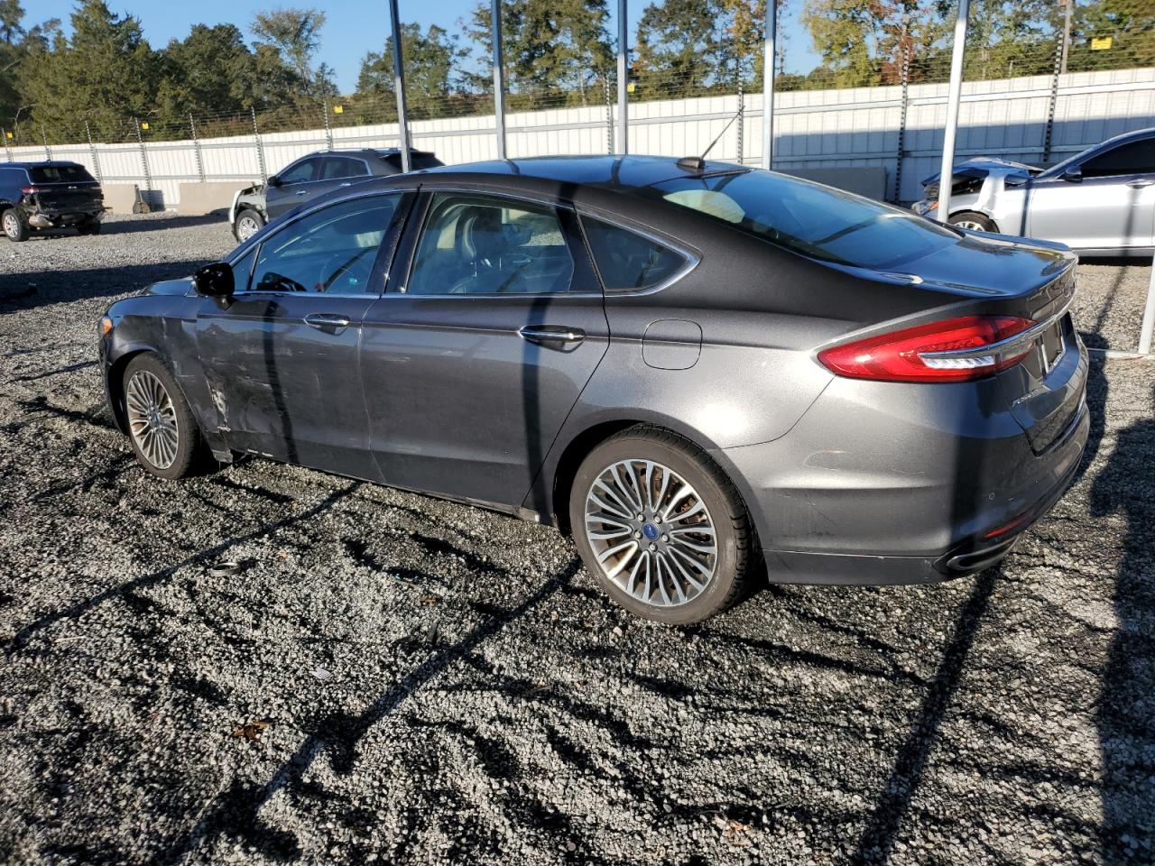 FORD FUSION SE