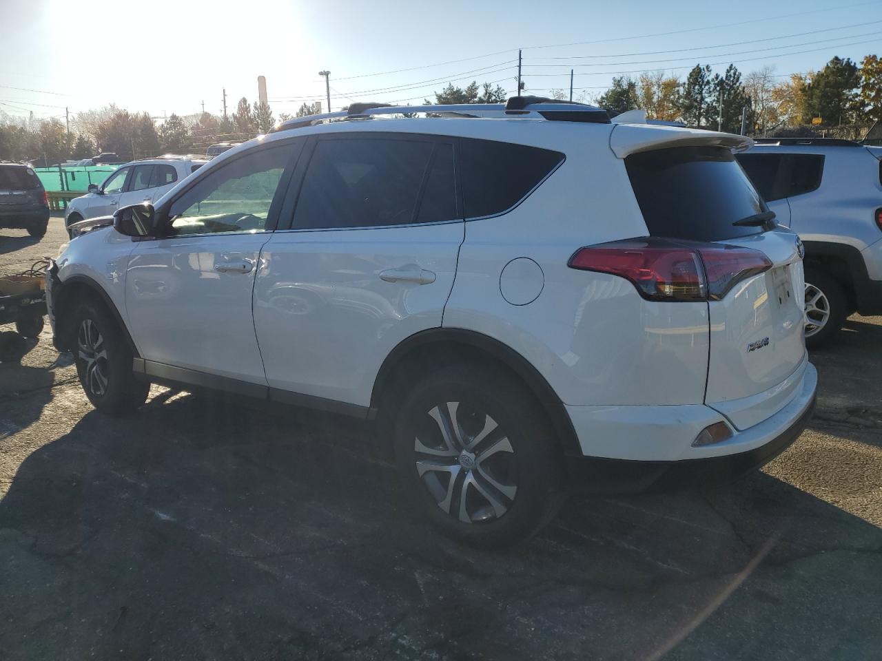 TOYOTA RAV4 LE