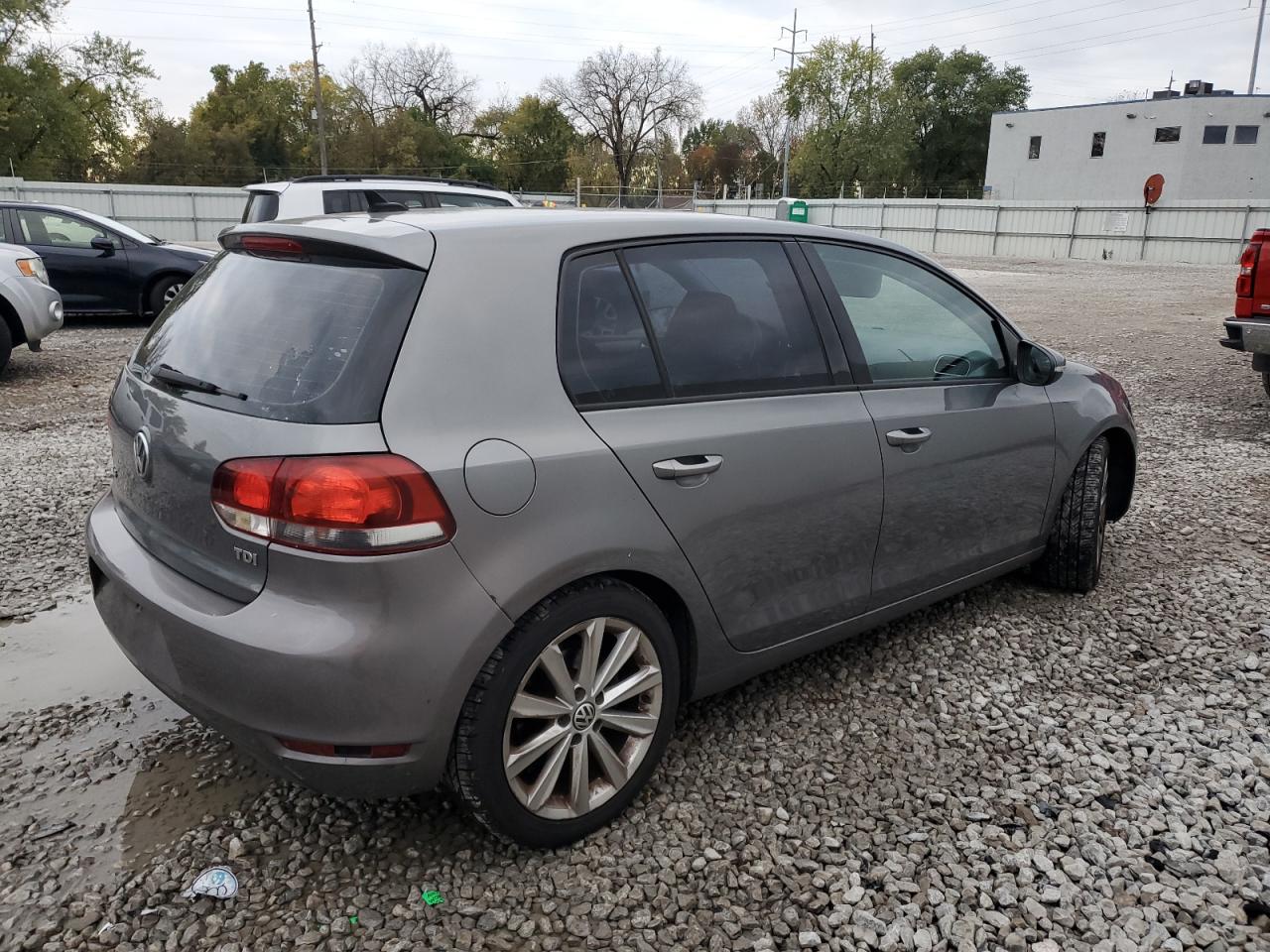 VOLKSWAGEN GOLF