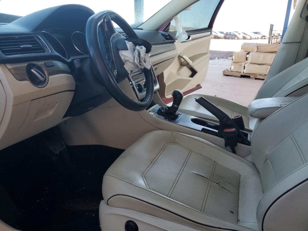 VOLKSWAGEN PASSAT SE