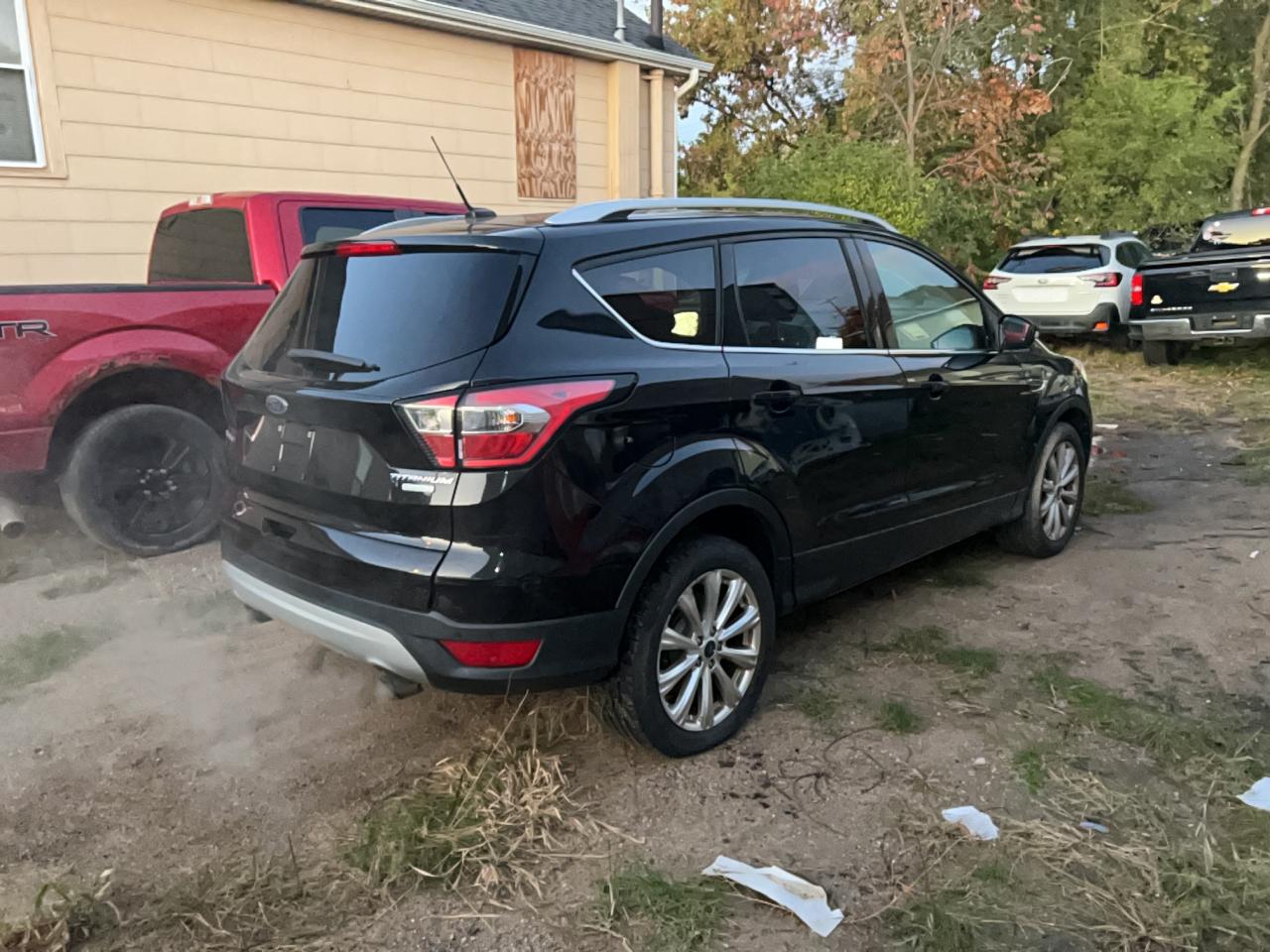 FORD ESCAPE TITANIUM