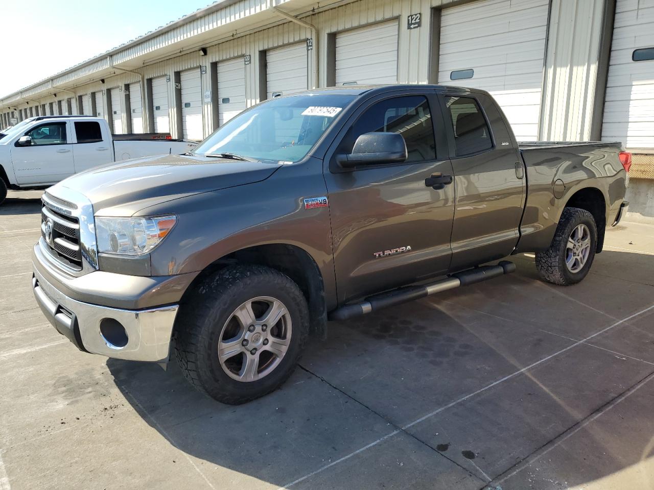 TOYOTA TUNDRA DOUBLE CAB SR5