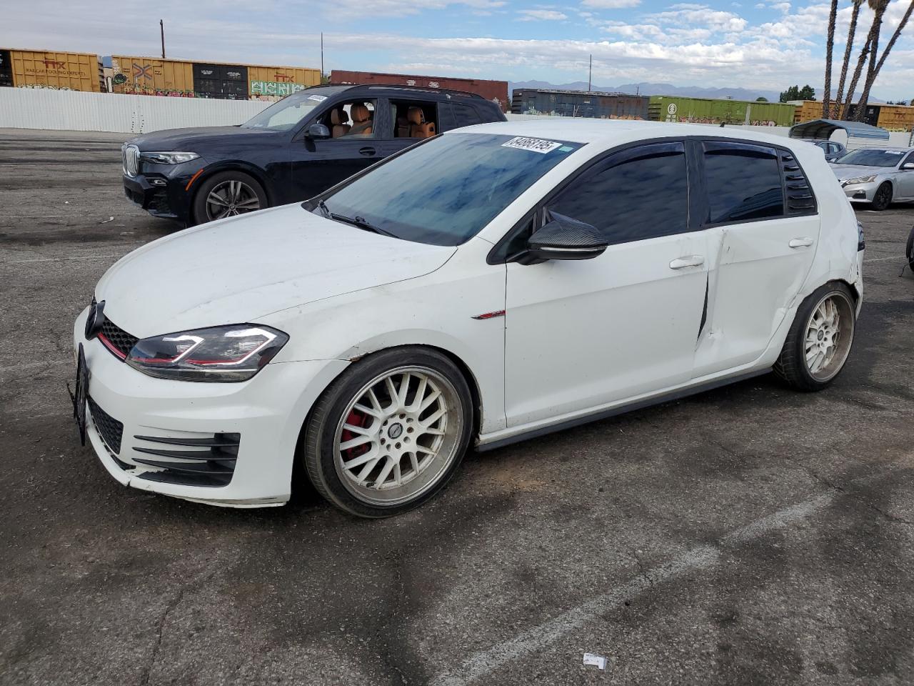 VOLKSWAGEN GOLF GTI S