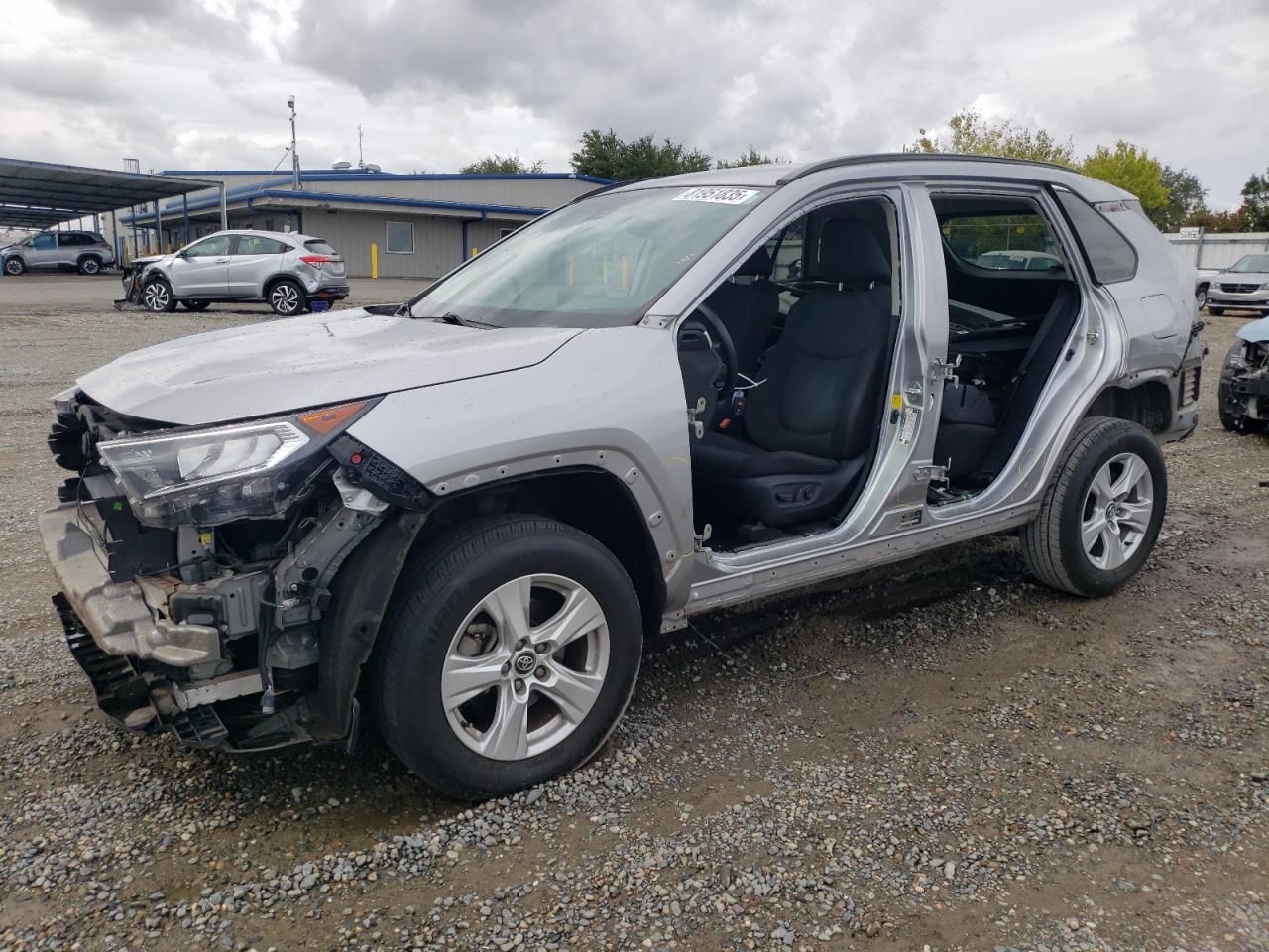 TOYOTA RAV4 XLE
