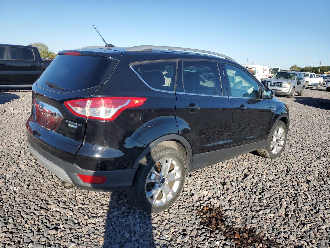 FORD ESCAPE TITANIUM