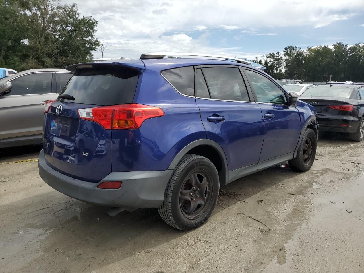 TOYOTA RAV4 LE