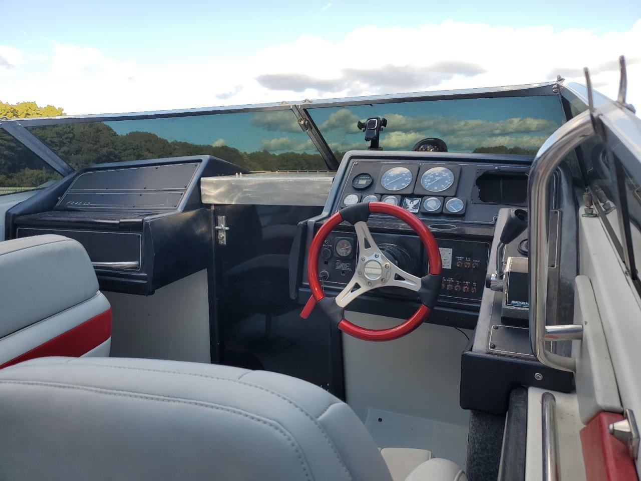 Lot #3276989171 1987 FORMULA BOAT