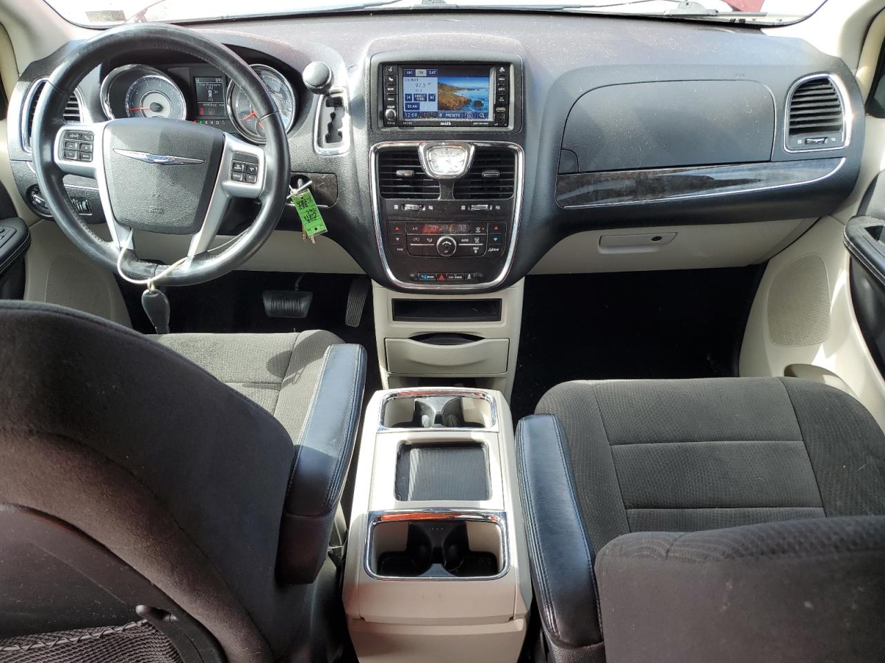 CHRYSLER TOWN & COUNTRY TOURING