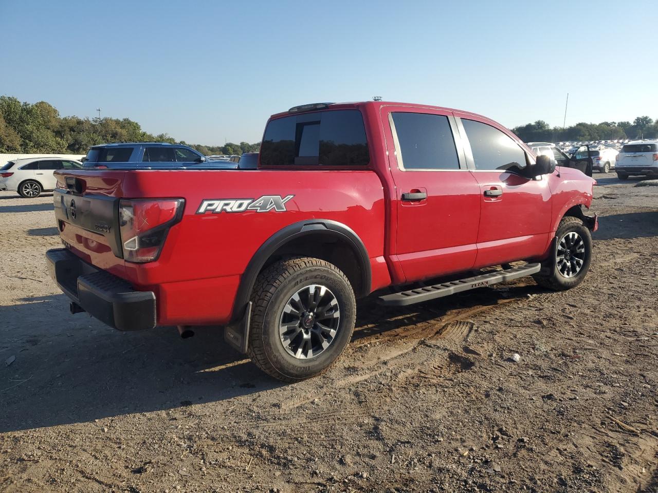 NISSAN TITAN SV
