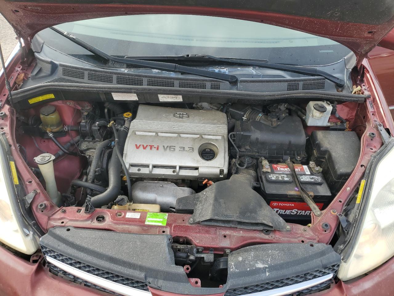 Lot #3297172885 2005 TOYOTA SIENNA XLE