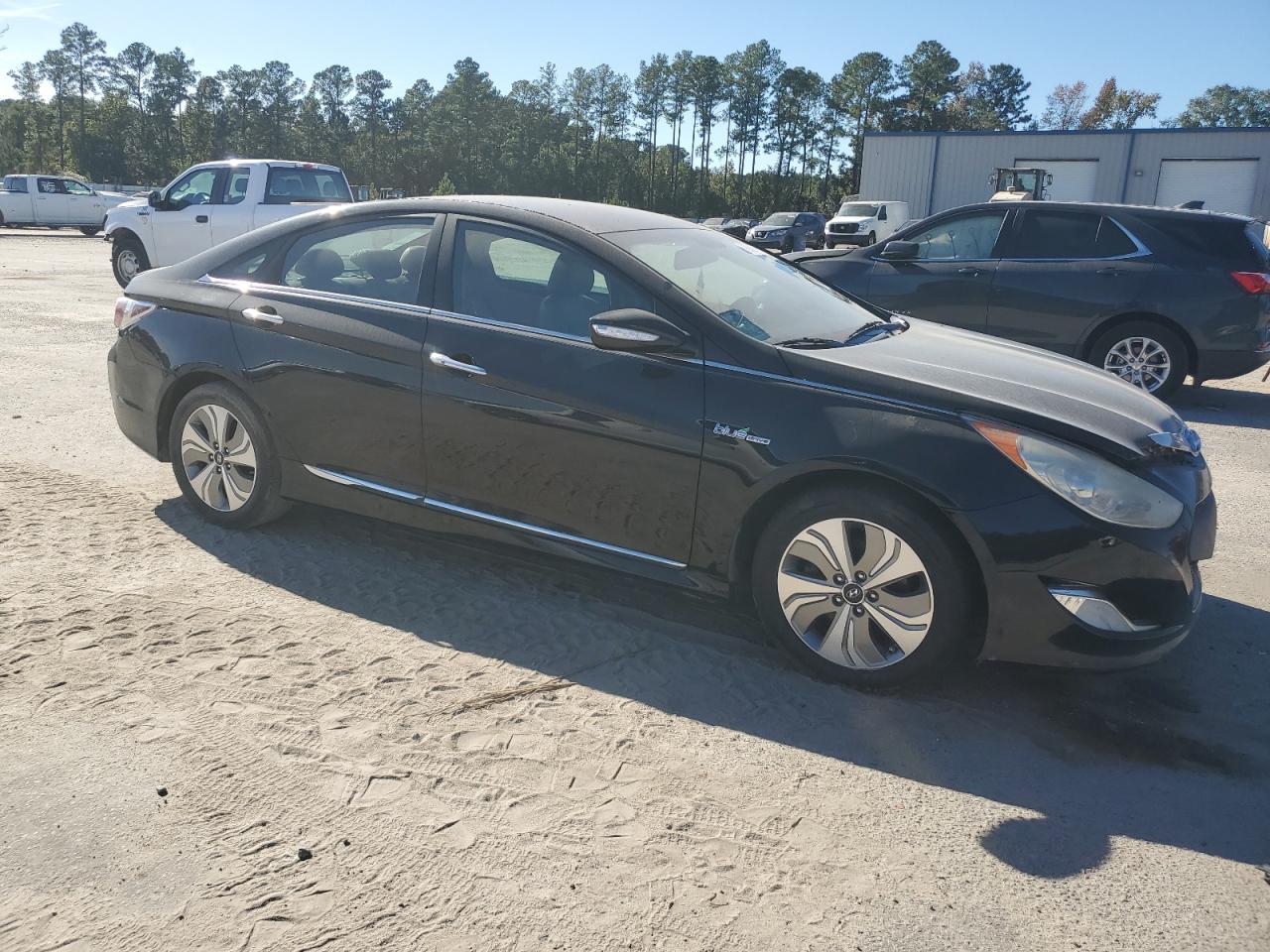 HYUNDAI SONATA HYBRID