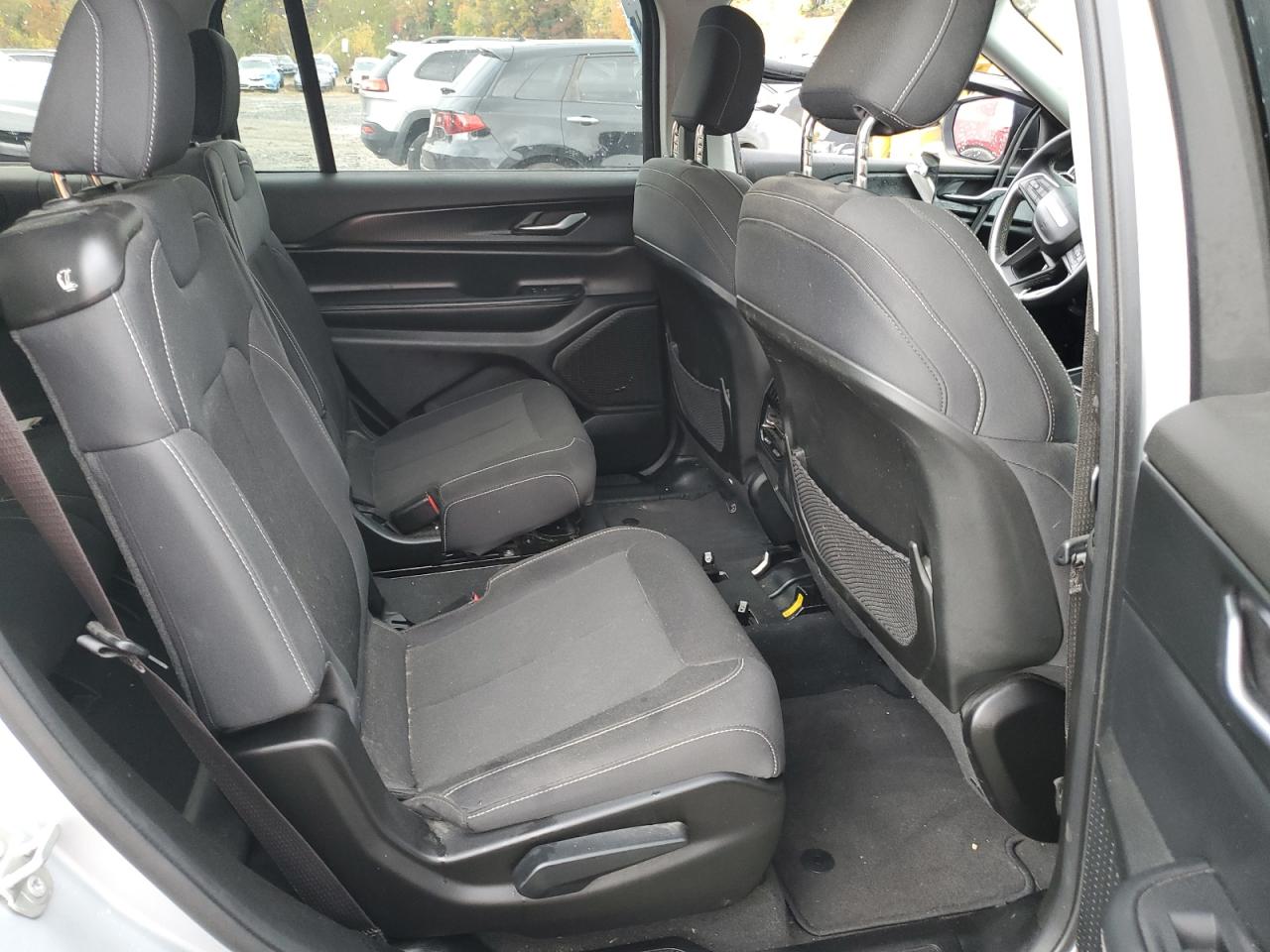 JEEP GRAND CHEROKEE L LAREDO