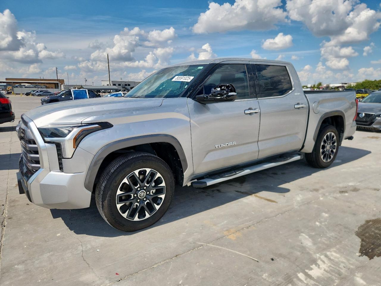 TOYOTA TUNDRA CREWMAX LIMITED