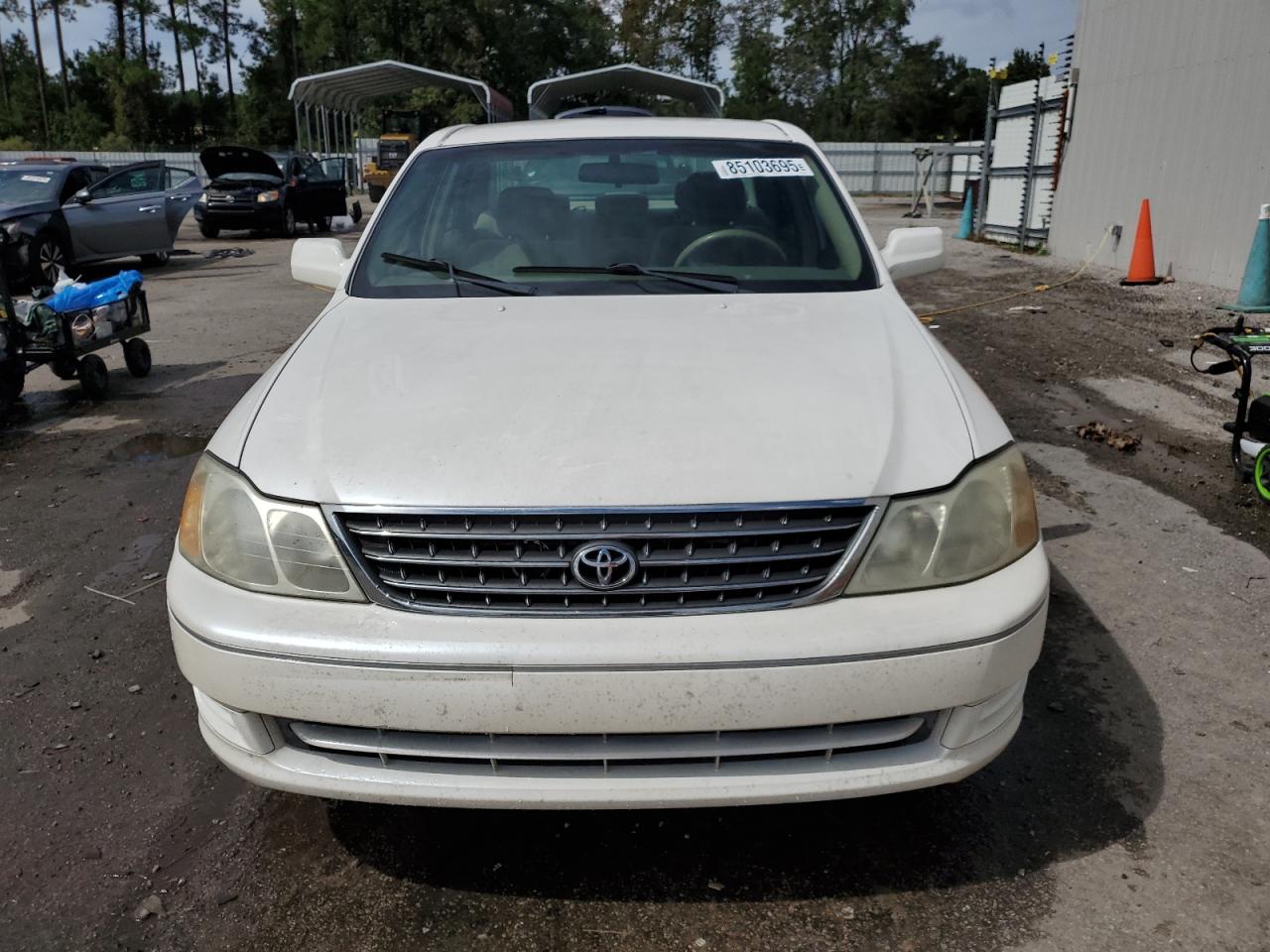 Lot #3276473656 2004 TOYOTA AVALON XL