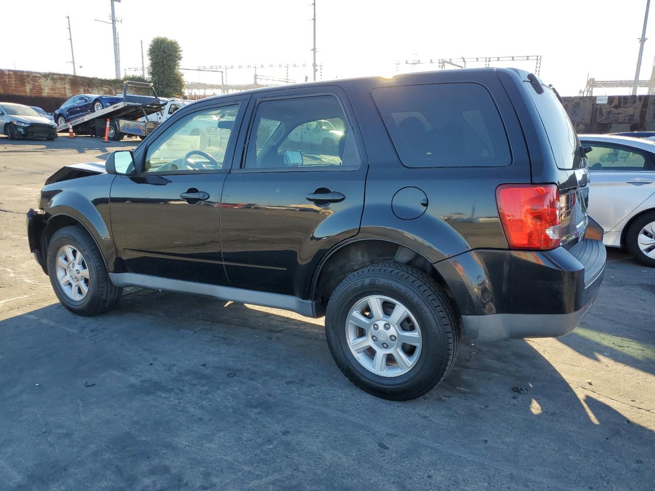 MAZDA TRIBUTE I